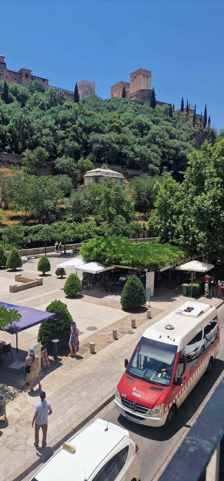 The Nasrid Palace From Your Bed ! Γρανάδα Εξωτερικό φωτογραφία
