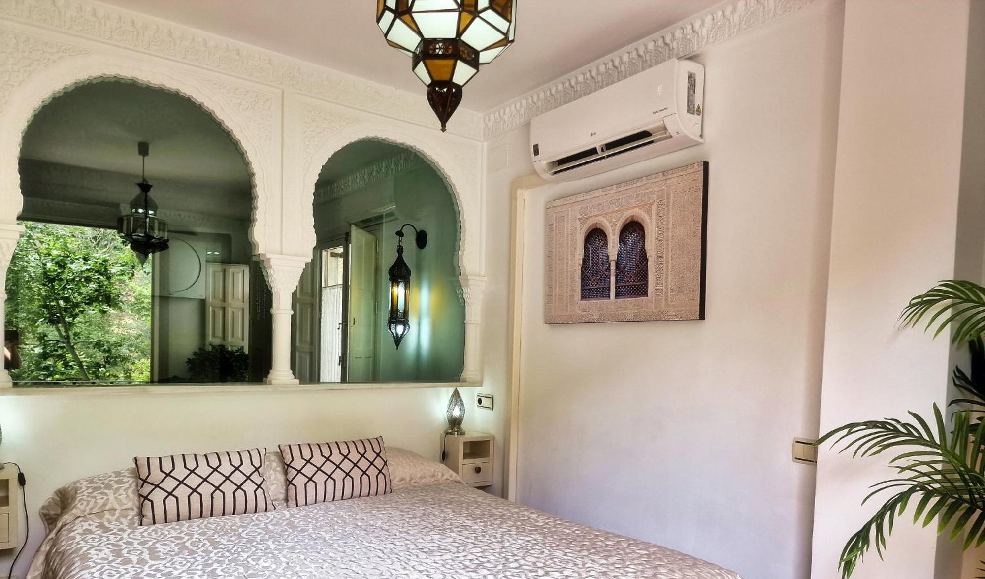 The Nasrid Palace From Your Bed ! Γρανάδα Εξωτερικό φωτογραφία